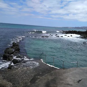 https://casa-corina-primera-linea-de-mar.in-canary-islands.com